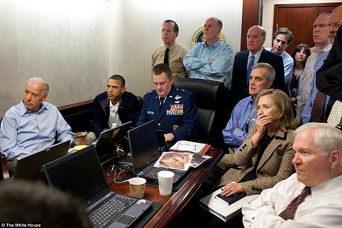 obama-whsituationroom-watches-obl-raid-s.jpg